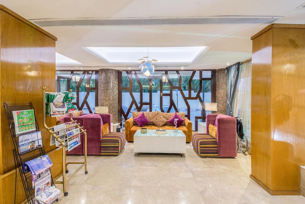Al Muhaidb Residence Ал Хубар Екстериор снимка