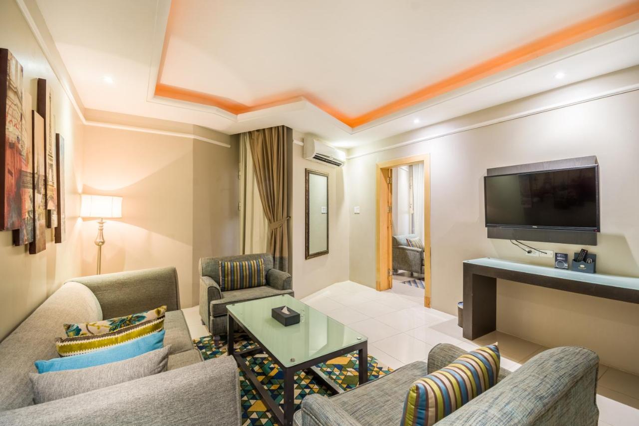 Al Muhaidb Residence Ал Хубар Екстериор снимка